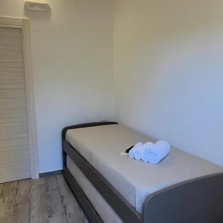 Vianova * ピエトラペルトーザ