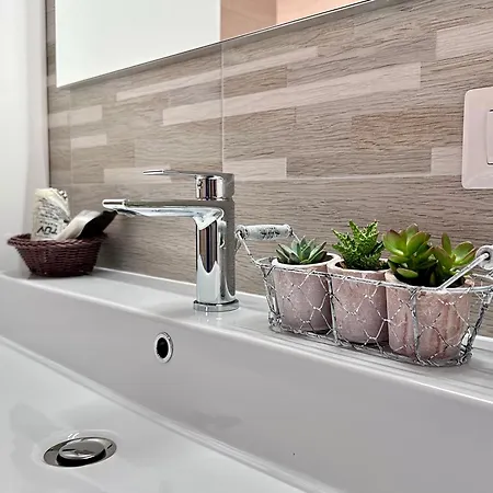 別荘 Vianova ピエトラペルトーザ